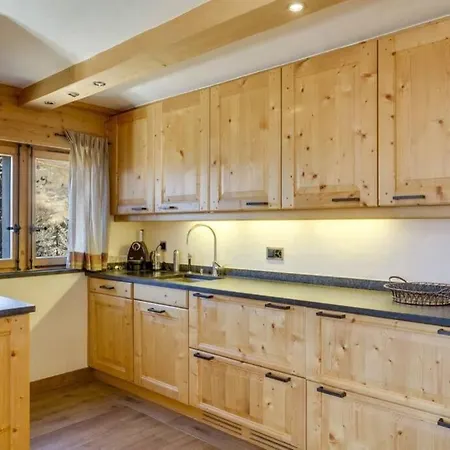 شقة Senator 335 *